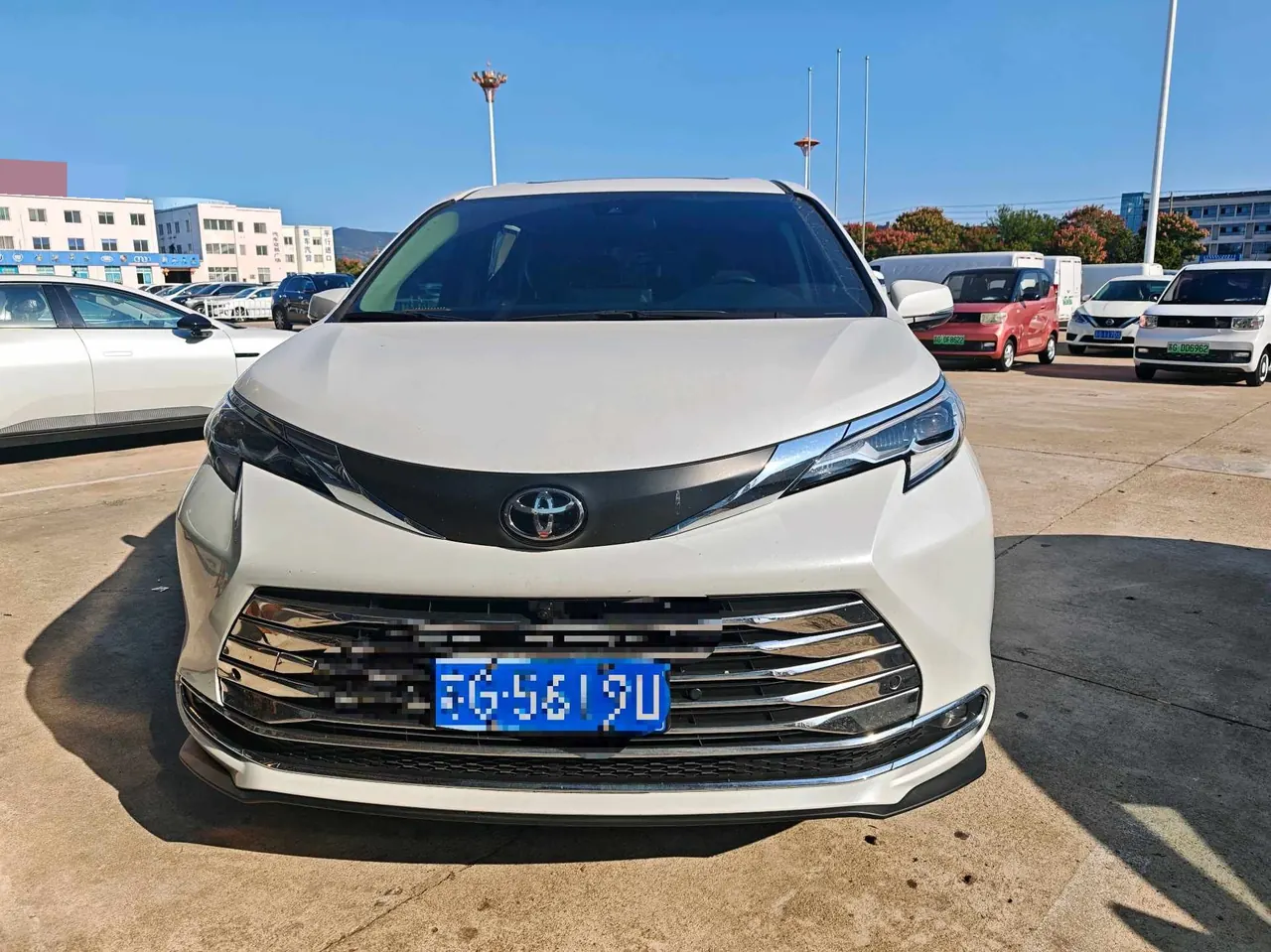 Toyota 2024 Sana 2.5 Stepless Comfort Edition Automatic Gear 2