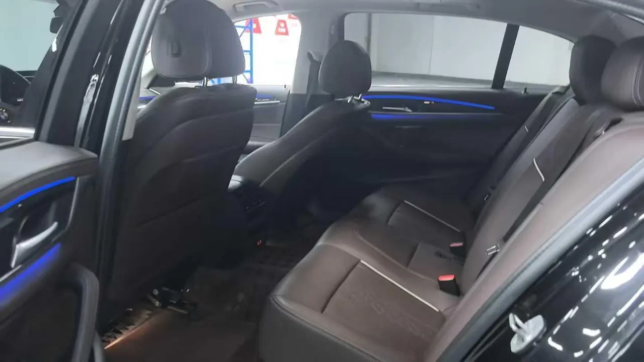 BMW 5 Series 2022 525Li 2.0T Luxury Suit (Modified) Automatic Gear 2