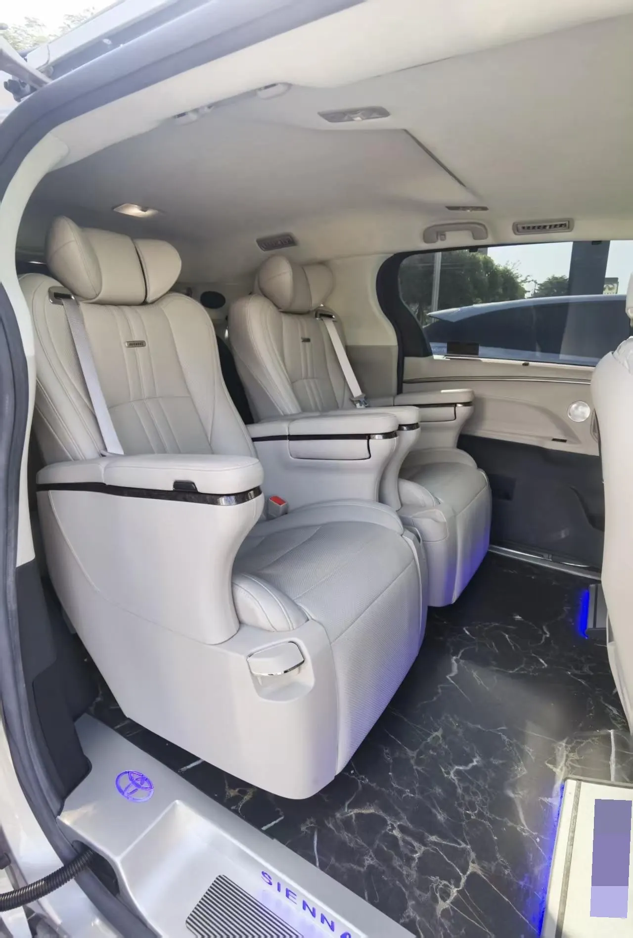 Toyota 2021 Sana 2.5 Stepless Deluxe Edition Automatic Gear 5