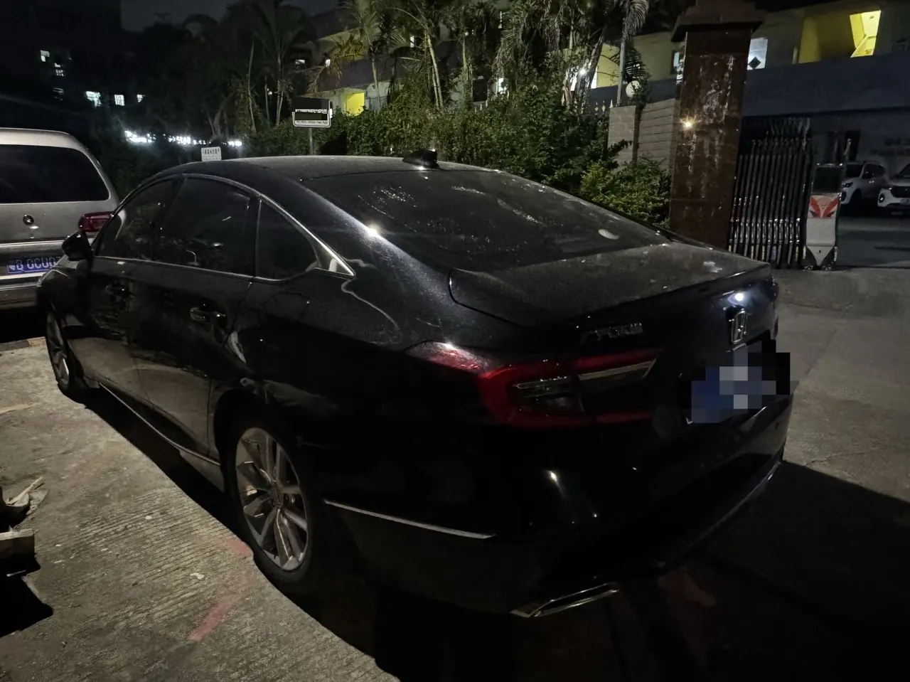 Honda 2022 10th Generation Accord 1.5T Stepless 260TURBO Deluxe Automatic Gear 3
