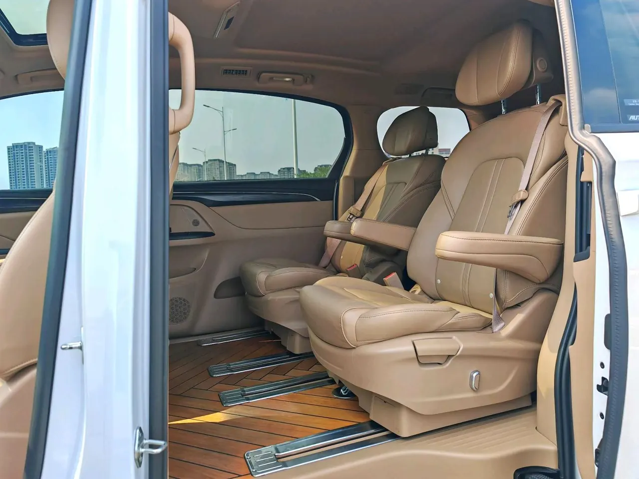 Buick 2020 GL8 ES Lu Zun 2.0T 653T Exclusive Automatic Gear 4