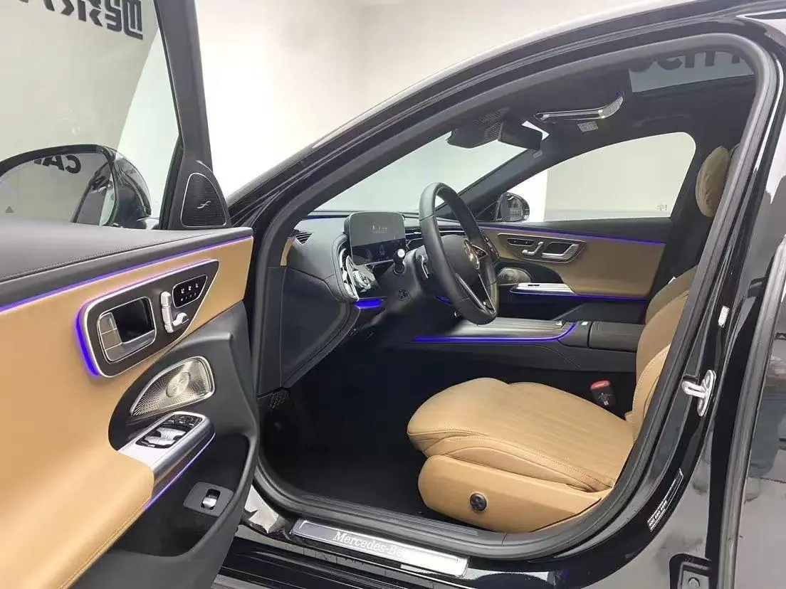 Mercedes Benz E Class 2024 E 300 L 48V 2.0T Luxury Automatic Gear 2