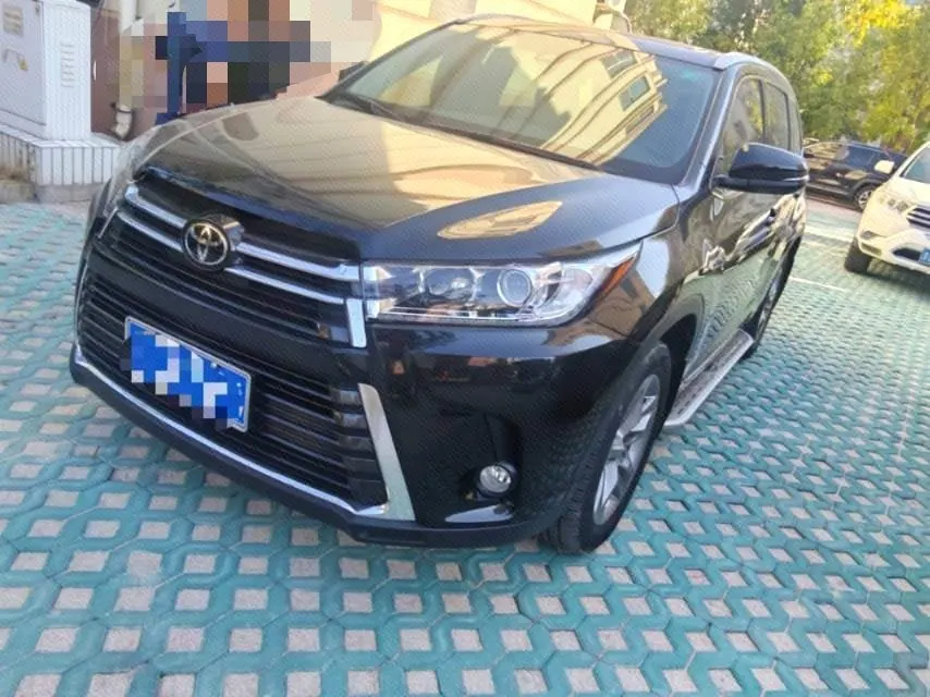 打开图片灯箱:Toyota 2021 Highlander 2.0T 4-wheel drive Premium Edition 7-seat Automatic Gear