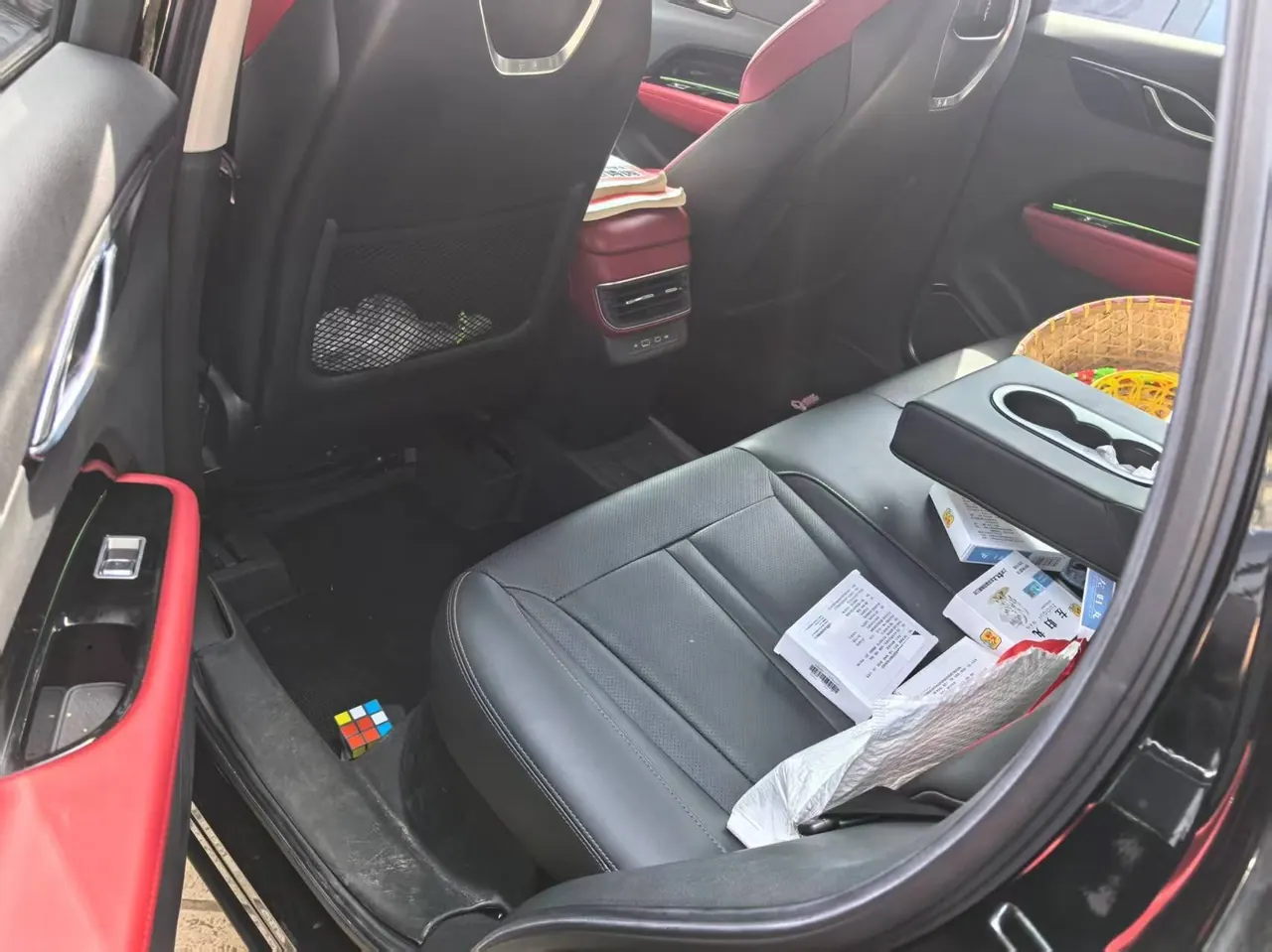 HongQi 2024 HS3 1.5T Good for Edition Automatic Gear 5