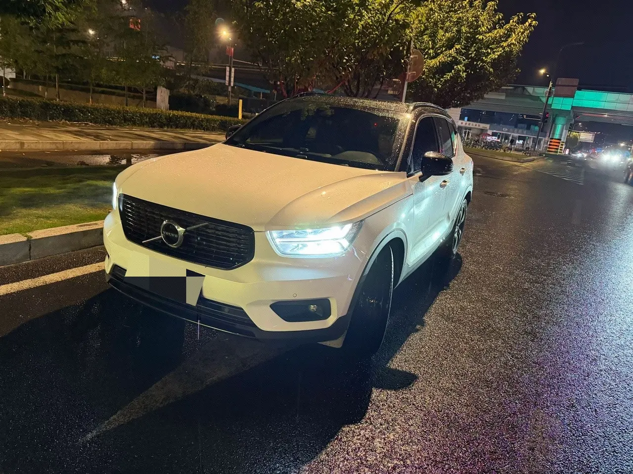 Open image lightbox: Volvo 2020 XC40 2.0T T4 4-wheel drive Zhiyuan Deluxe Edition Automatic Gear