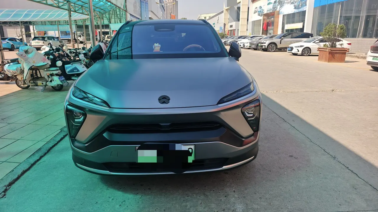 NIO 2020 ES 6 600KM Sports Edition Automatic Gear 2
