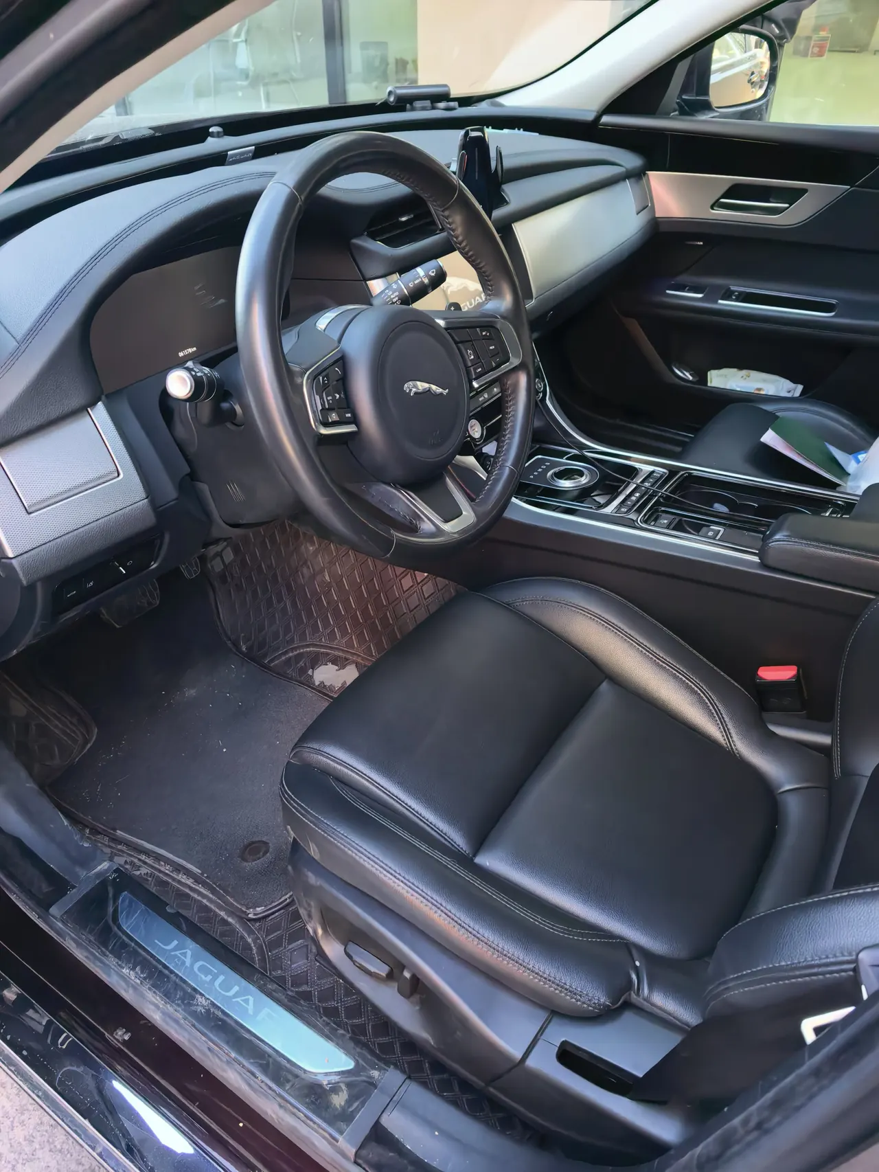 Jaguar 2021 XFL 2.0T P 10000.00g Drive Elite Deluxe Automatic Gear 2