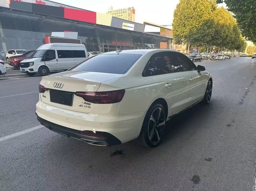 Audi 2024 A4L 2.0TFSI 40TFSI Deluxe Dynamic Automatic 4