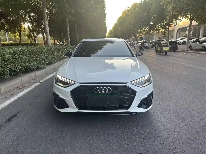 Audi 2024 A4L 2.0TFSI 40TFSI Deluxe Dynamic Automatic 5