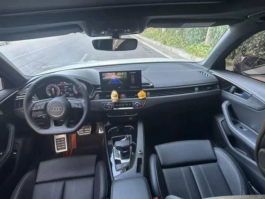 Audi 2024 A4L 2.0TFSI 40TFSI Deluxe Dynamic Automatic 9