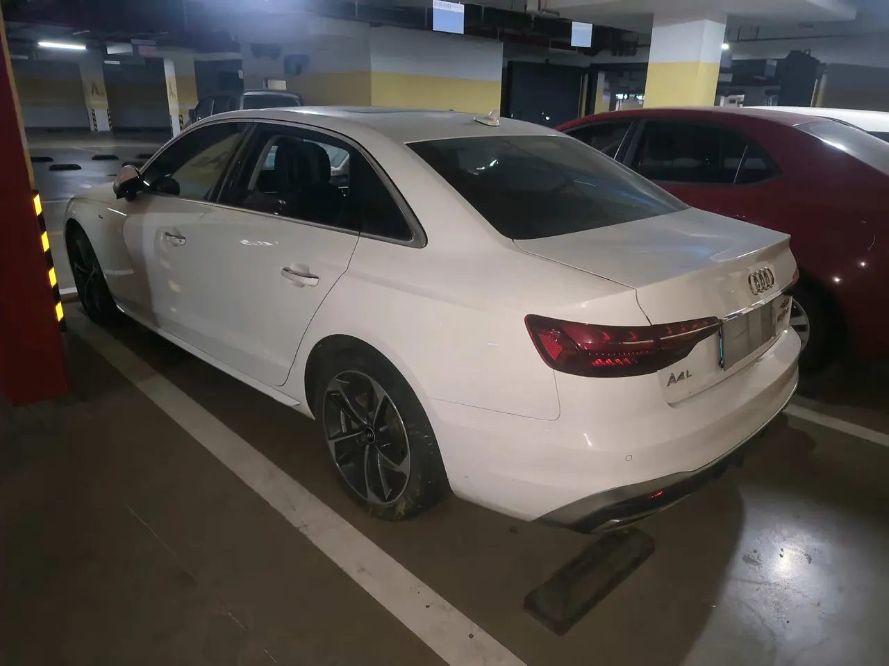 Audi 2022 A4L 2.0TFSI 40TFSI Fashion Dynamic Automatic 3