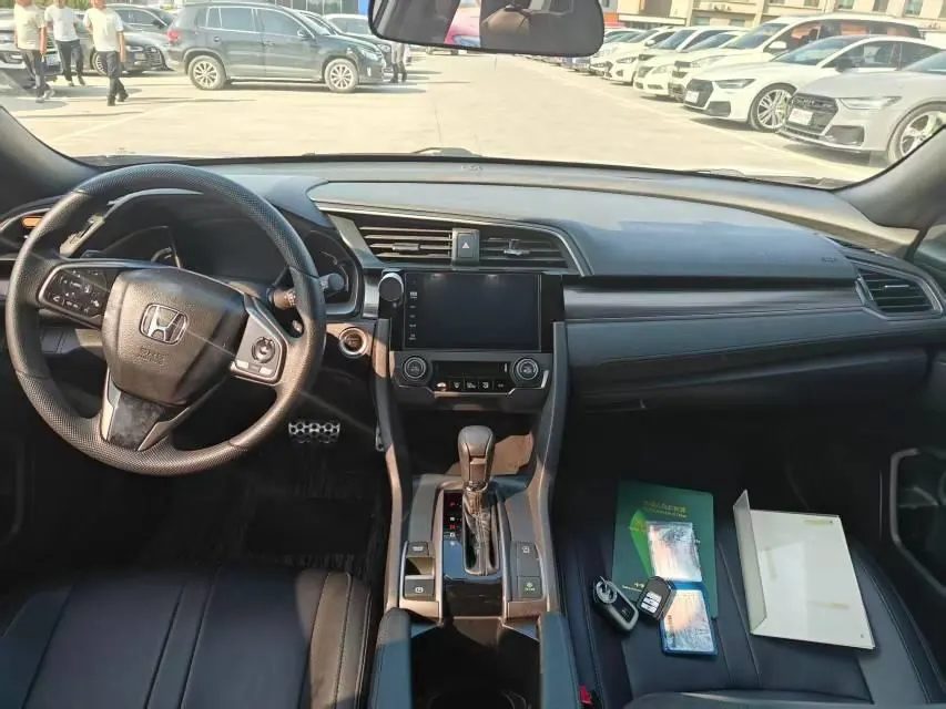 Honda 2021 Civic Hatchback 1.5T Stepless 220TURBO Tide Cool Control Automatic Gear 8