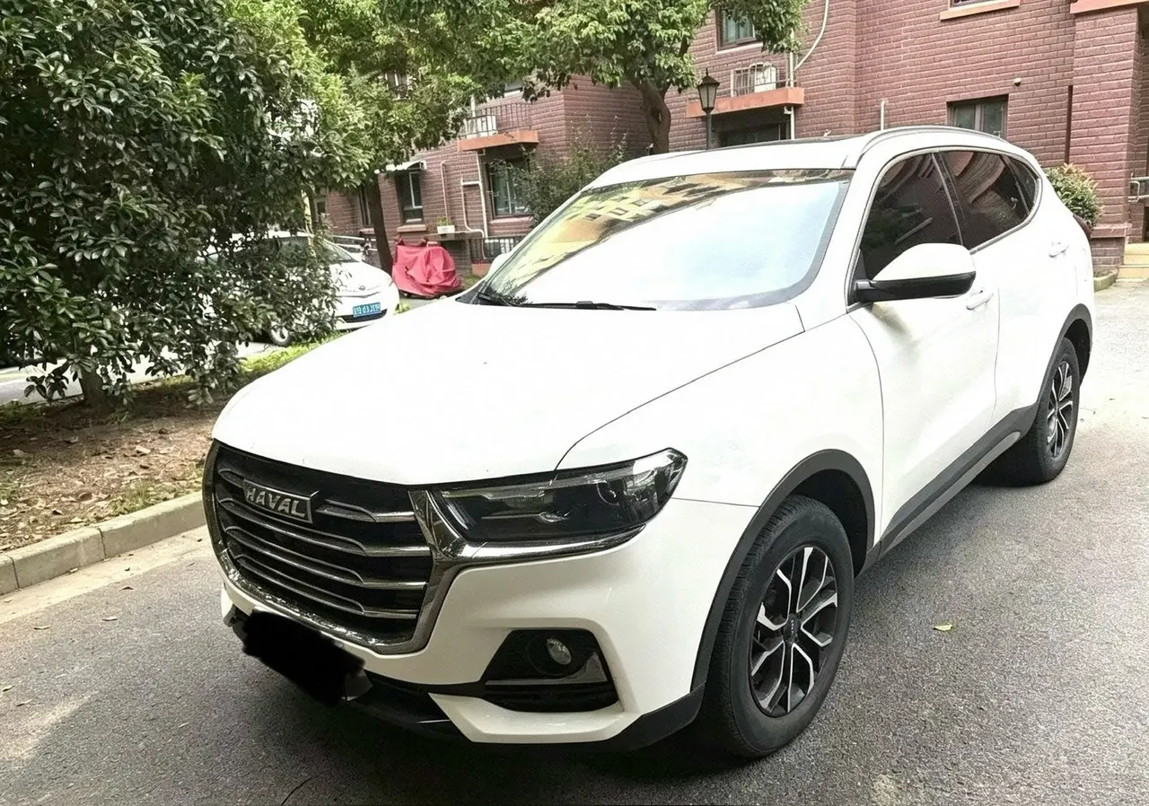 Open image lightbox: Haval 2021 H6 1.5T City Edition Automatic Gear