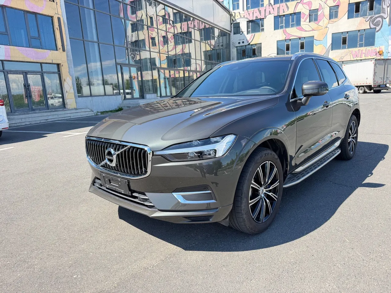 Open image lightbox: Volvo 2021 XC60 2.0T T5 4-wheel drive Zhiyuan Deluxe Edition Automatic Gear