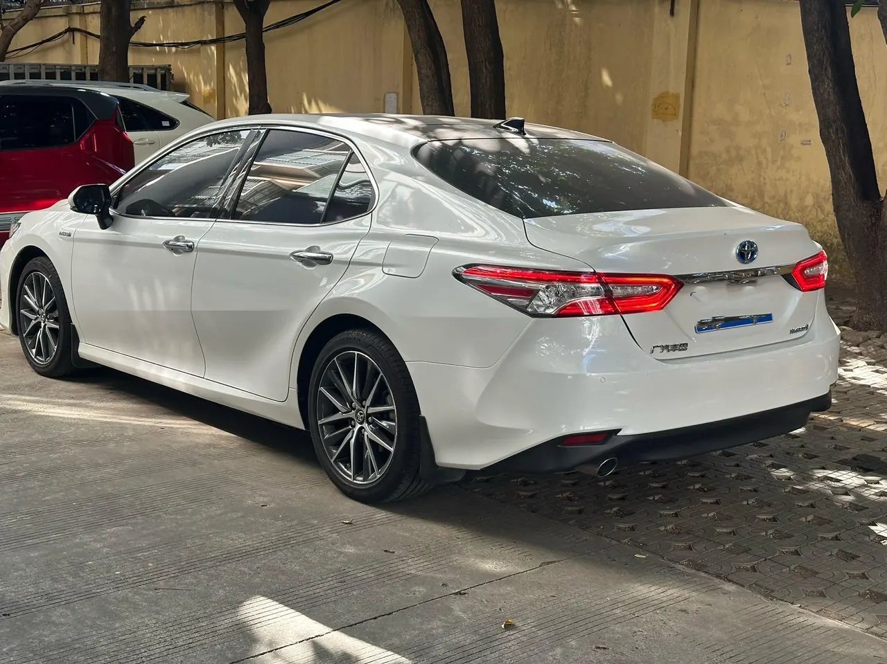 Toyota 2021 Camry dual-engine 2.5HQ stepless flagship automatic gear 7