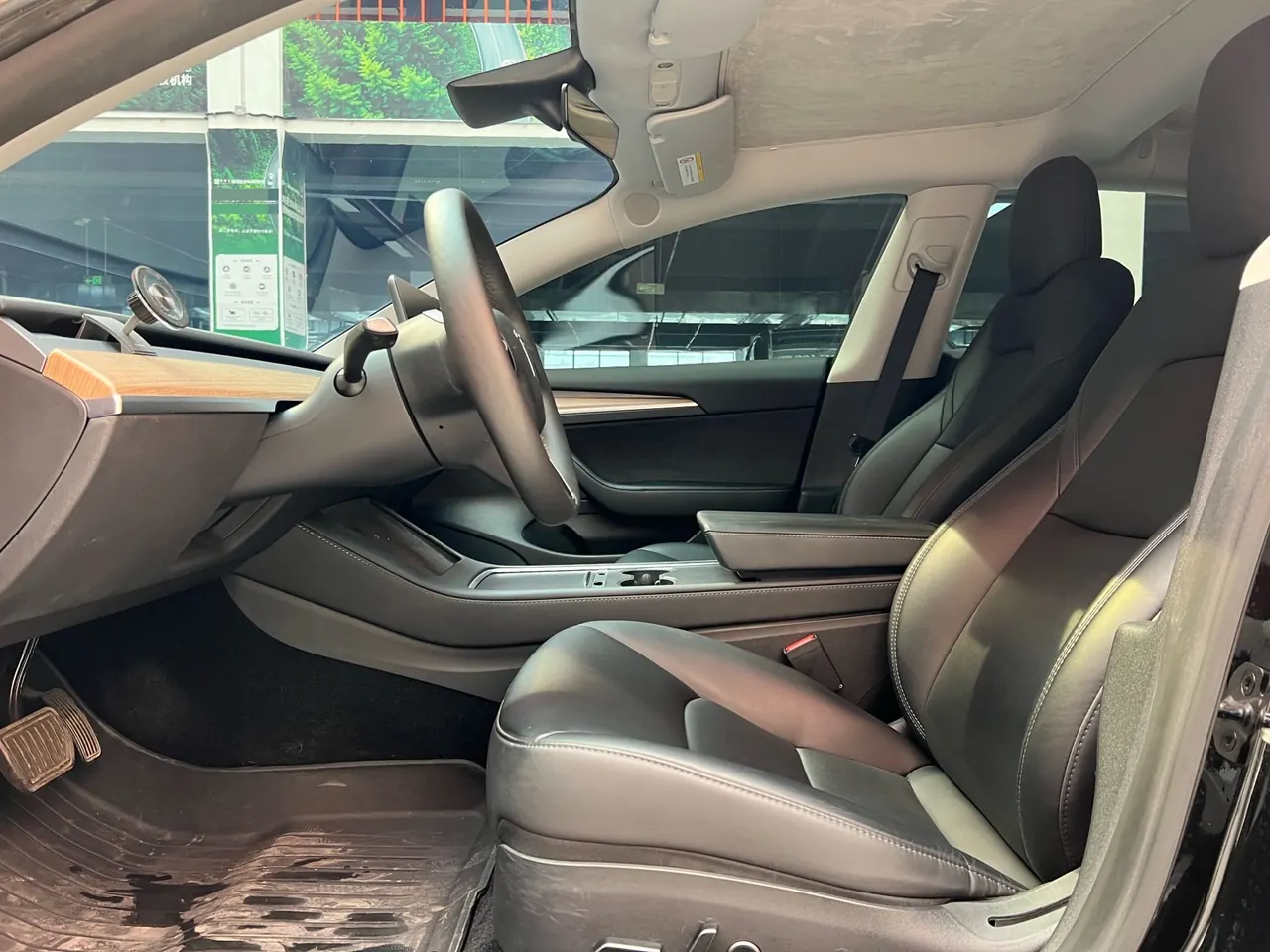 Tesla 2022 Model 3 rear-wheel drive version of automatic transmission 5