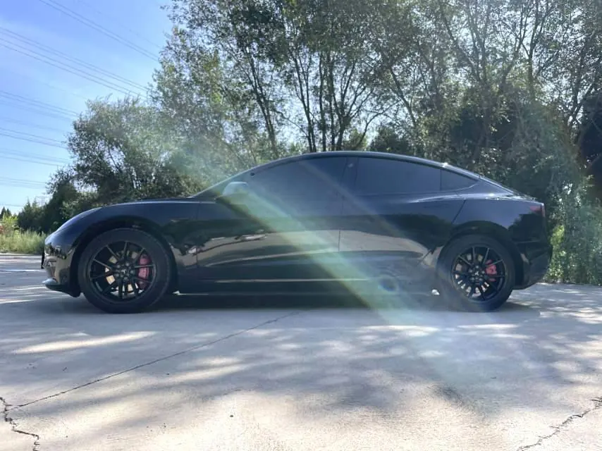 Tesla 2022 Model 3 rear-wheel drive version of automatic transmission 3