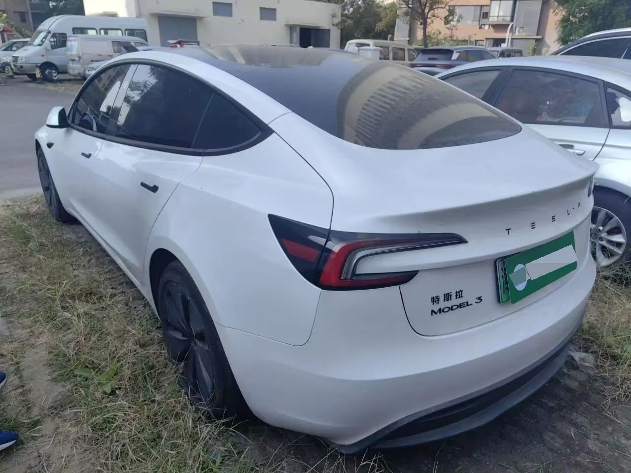 Tesla 2026 Model 3 rear-wheel drive version of automatic transmission 4