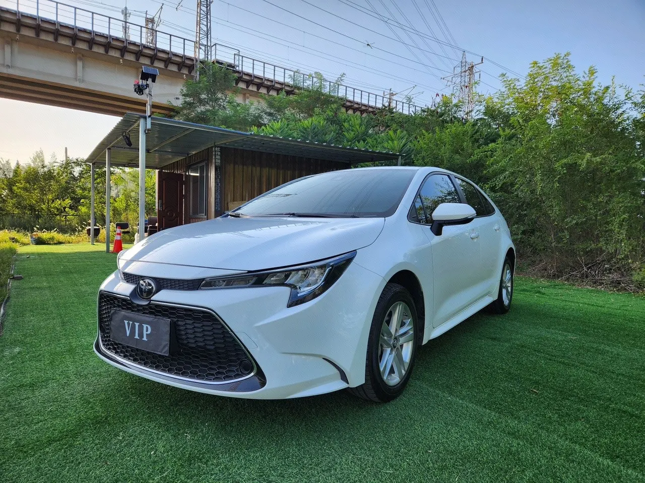 Open image lightbox: Toyota 2022 Lei Ling 1.2T Stepless 185T Deluxe Automatic Gear
