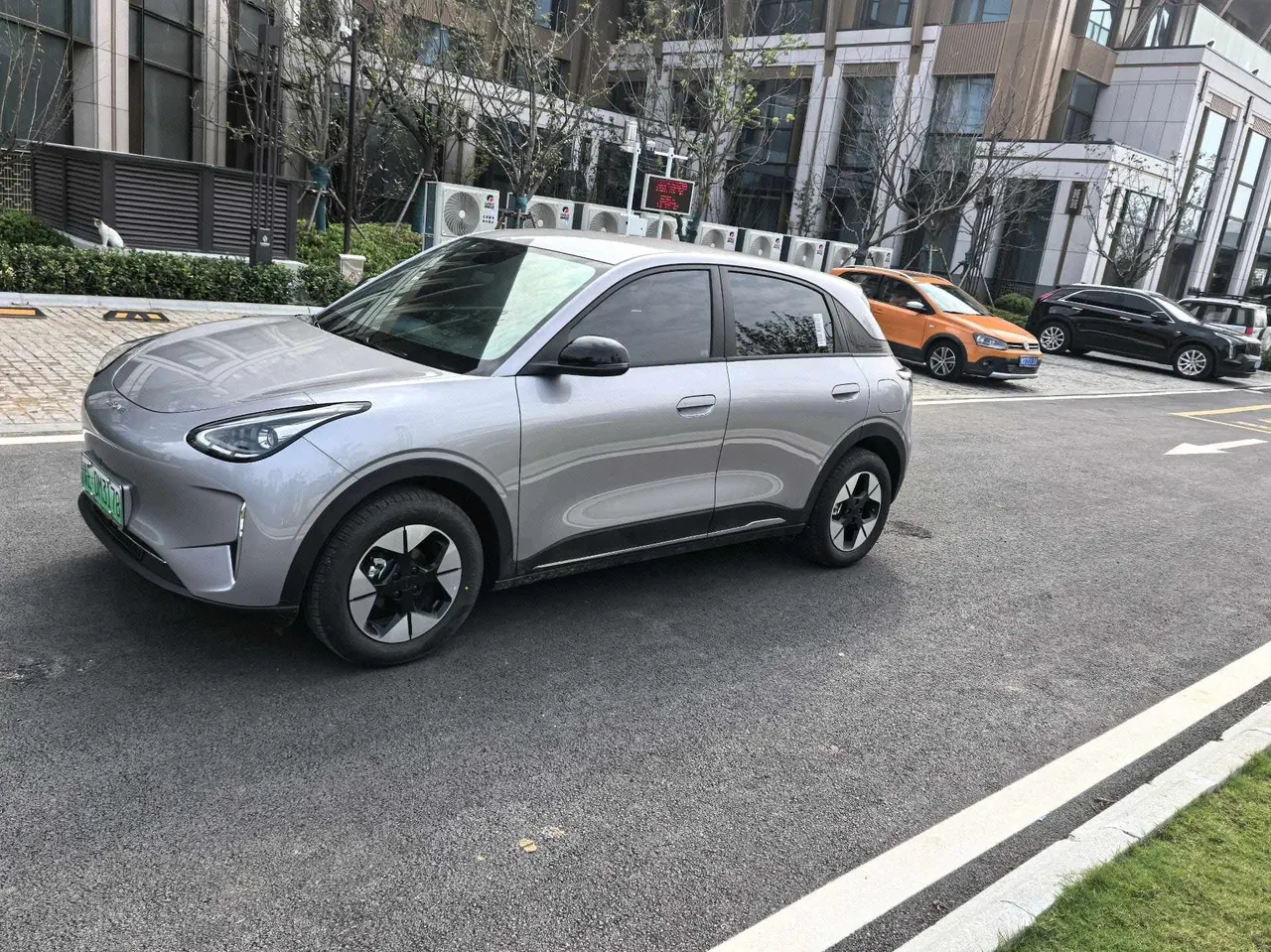 Открыть галерею: Geely 2026 Star Wish 310km Wind Edition Automatic Gear