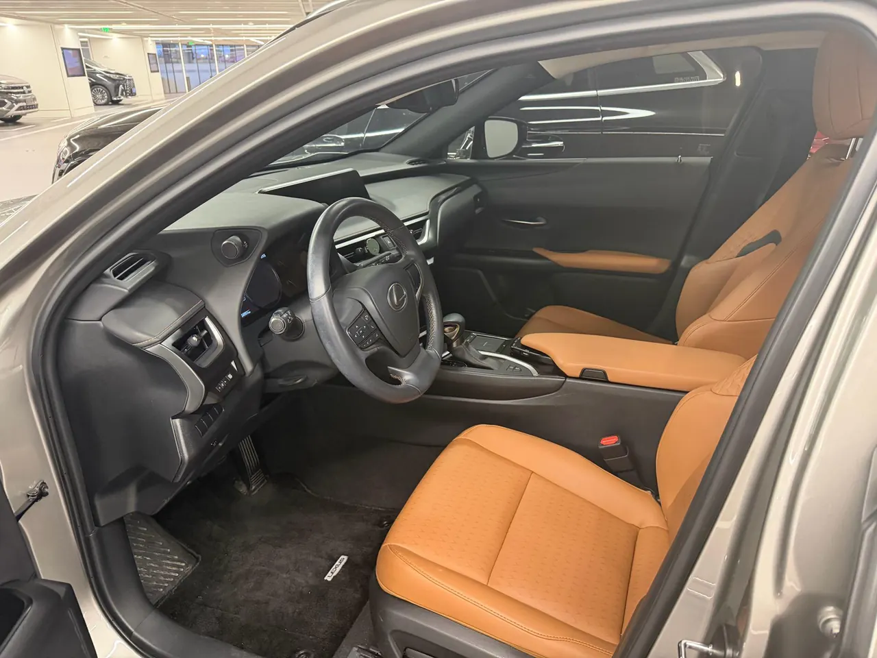 Lexus UX (Imported) 2020 UX200 2.0 Stepless Special Edition Automatic Gear 2