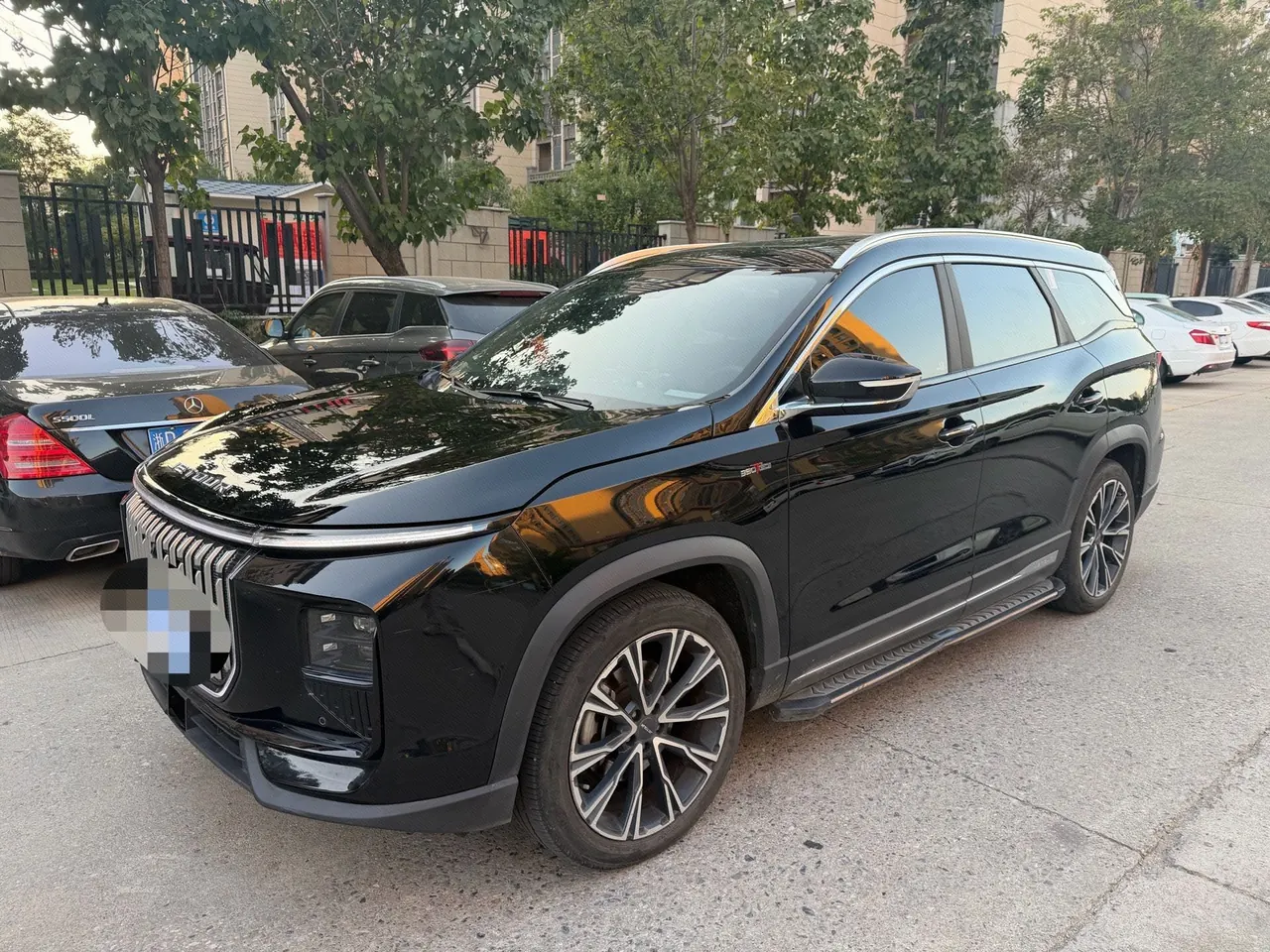 Jetour 2024 X90 PRO 2.0T to the 7-seat automatic gear - View 1