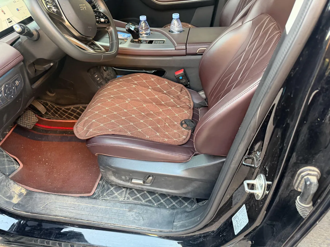 Jetour 2024 X90 PRO 2.0T to the 7-seat automatic gear 5
