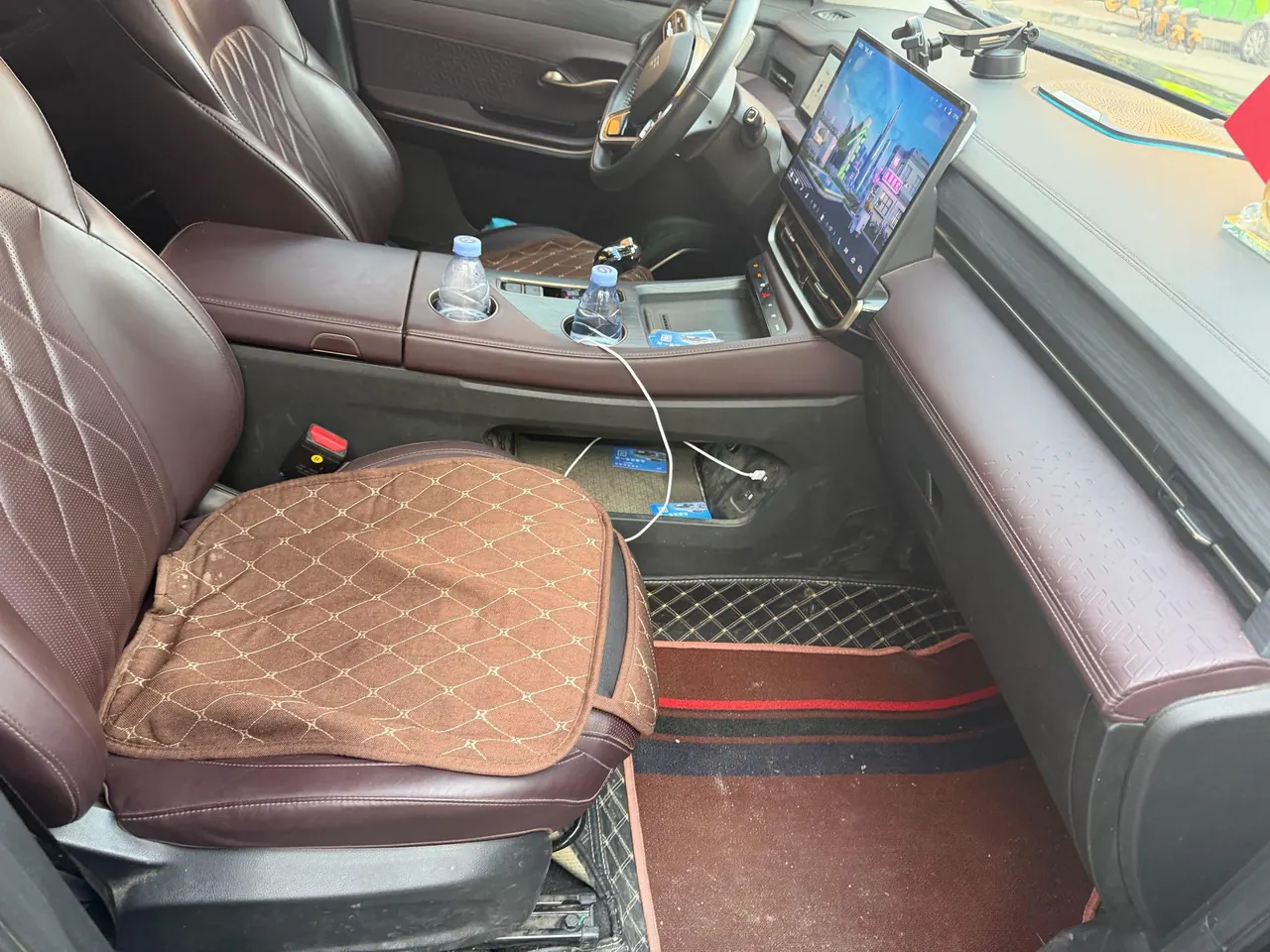 Jetour 2024 X90 PRO 2.0T to the 7-seat automatic gear 9