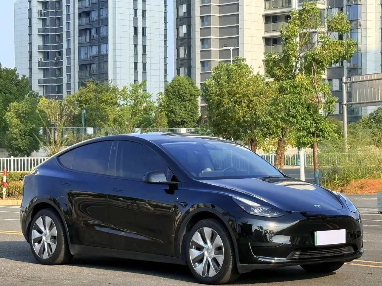 Tesla 2022 Model Y rear-wheel drive version (facelift) automatic gear 3