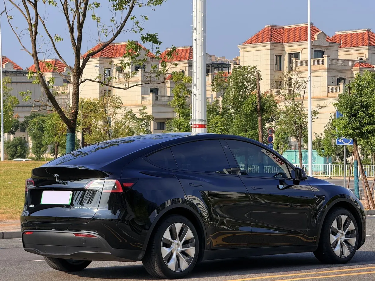 Tesla 2022 Model Y rear-wheel drive version (facelift) automatic gear 9