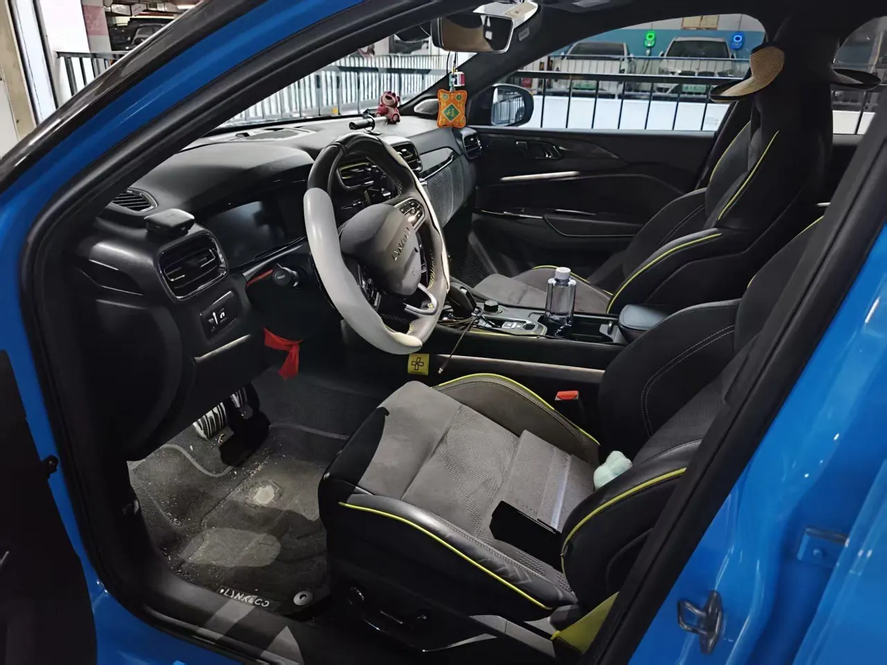 LYNK&amp;CO 2022 LYNK&amp;CO 03 2.0T Cyan customized performance package automatic gear 5
