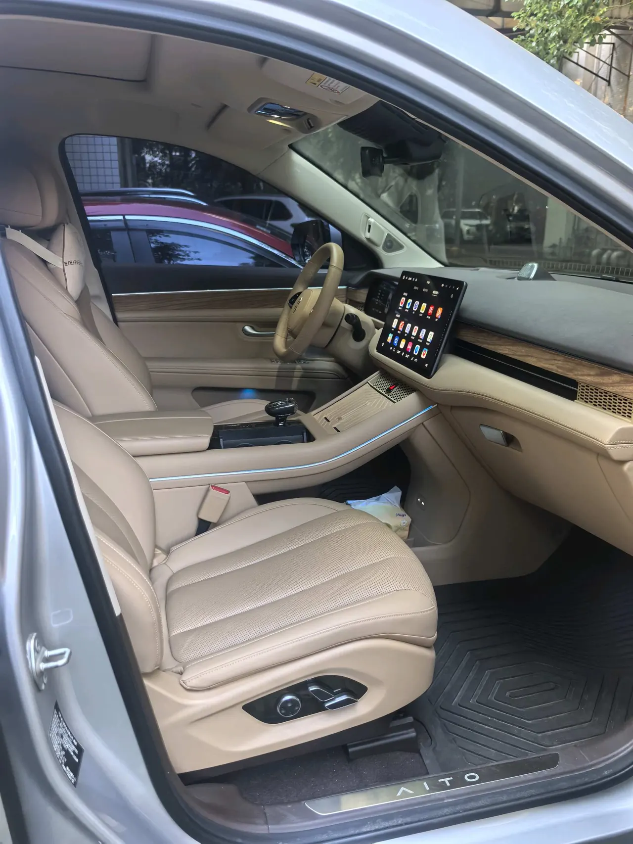 AITO 2024 AITO M7 Smart Drive Rear Drive Max Edition 5-seat Automatic Gear 3