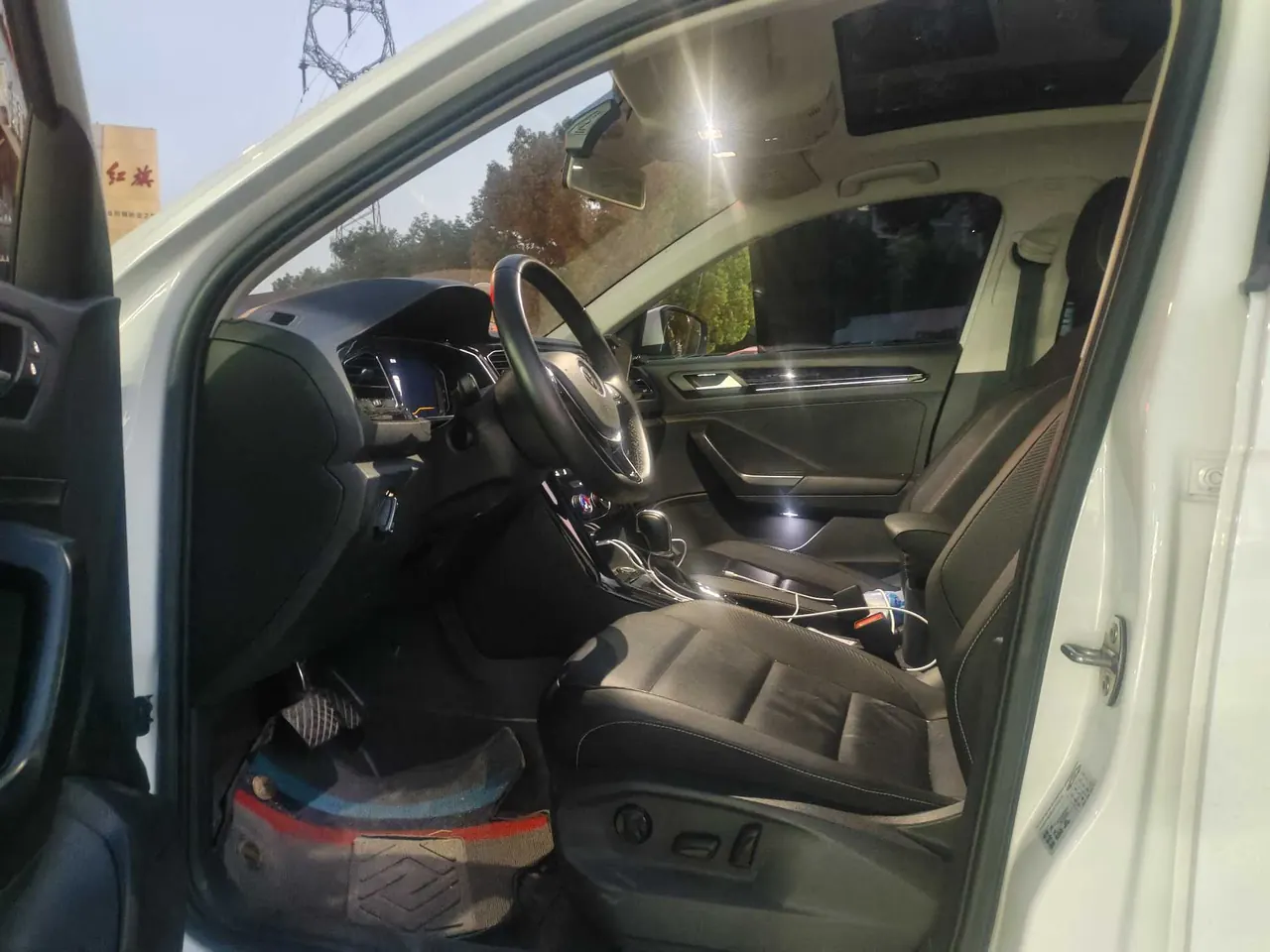 Volkswagen 2022 Tange 1.4TSI 280TSI Two-Drive Comfortable PLUS Automatic Gear 4