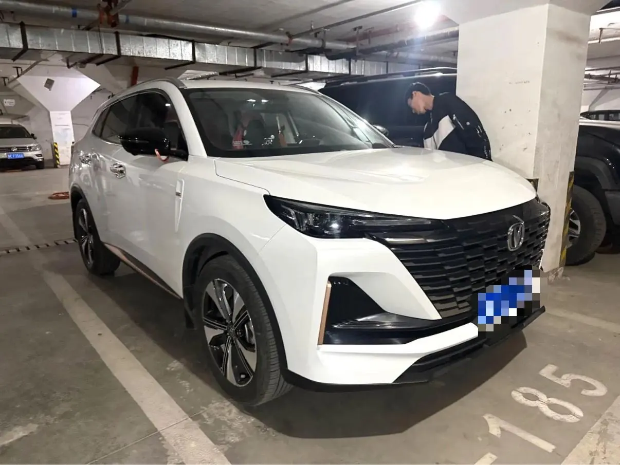ChangAn 2022 CS55 PLUS 1.5T Honorable Automatic Gear 3