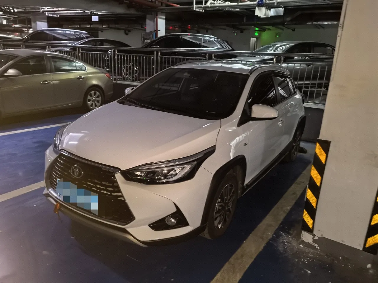 Открыть галерею: Toyota yaris 2022 YARiS L to dazzle X 1.5 stepless luxury PLUS version of automatic gear