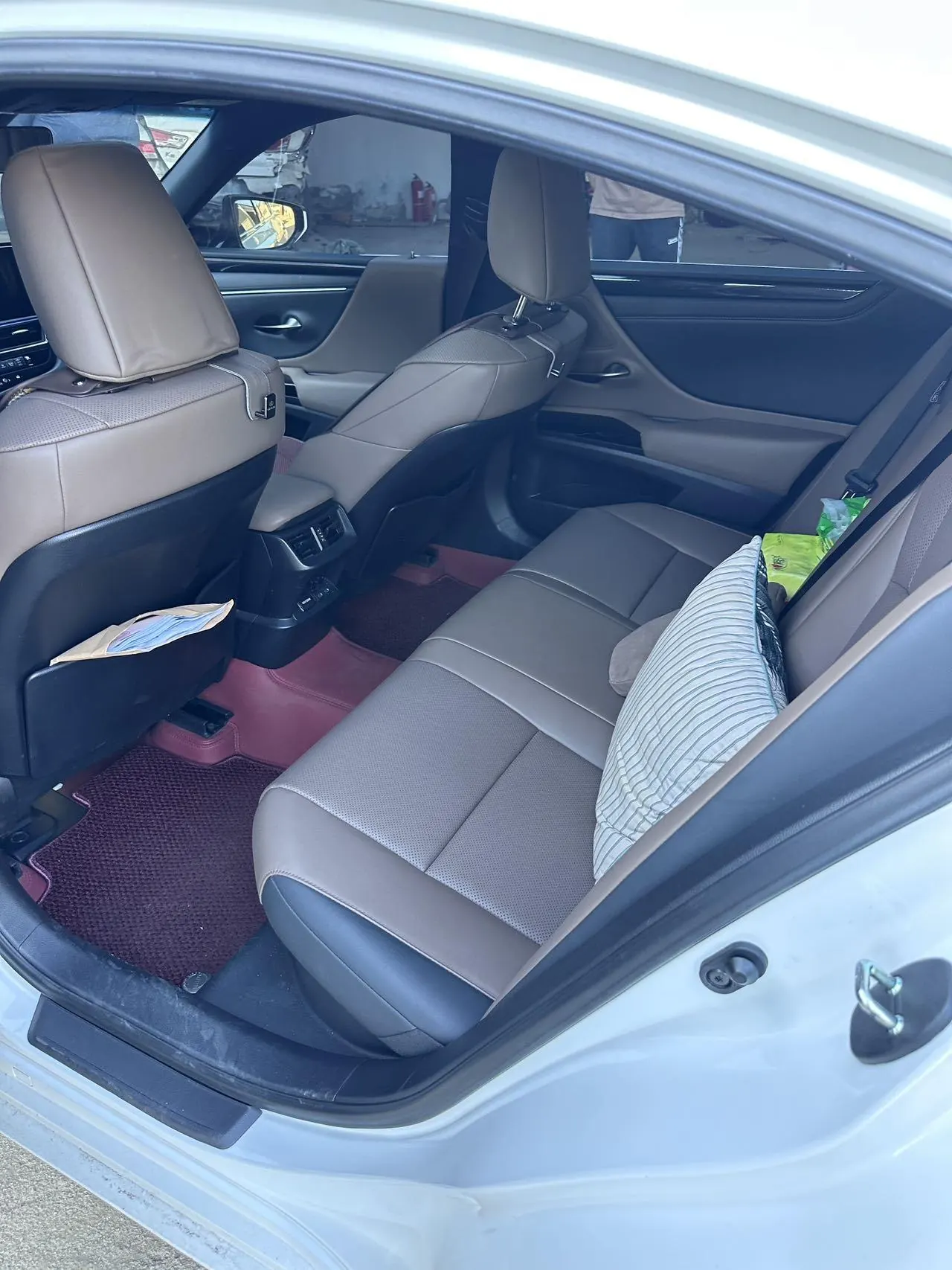 Lexus ES (Imported) 2022 ES300h 2.5 Stepless Excellence Edition Automatic Gear 3