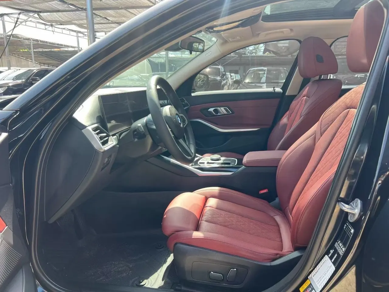 BMW 2022 i3 eDrive 35L automatic gear 4