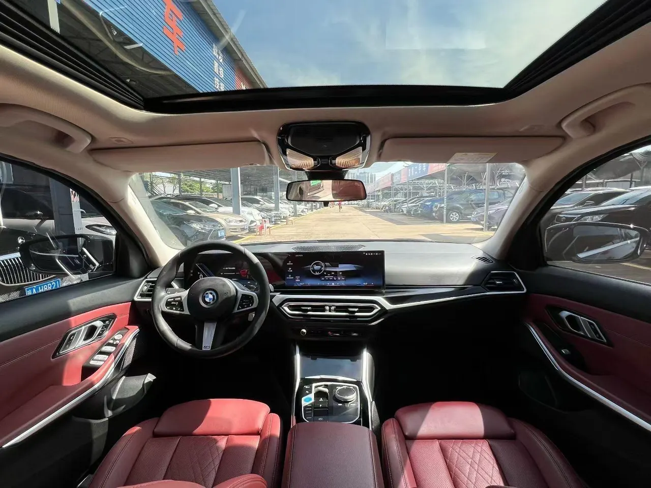 BMW 2022 i3 eDrive 35L automatic gear 5