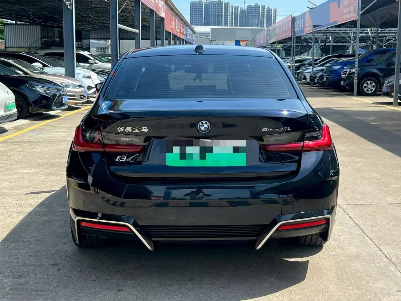BMW 2022 i3 eDrive 35L automatic gear 8
