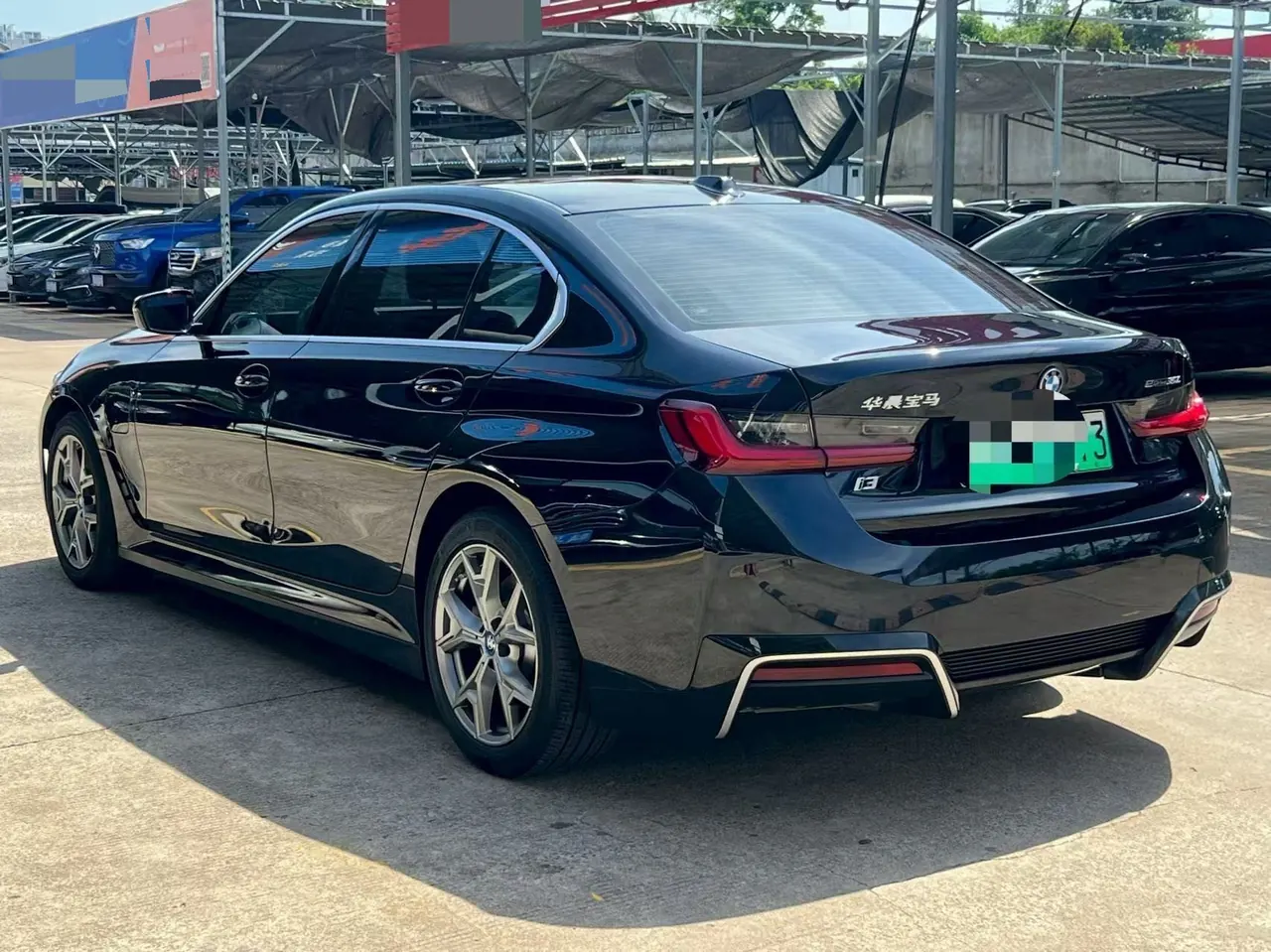 BMW 2022 i3 eDrive 35L automatic gear 9