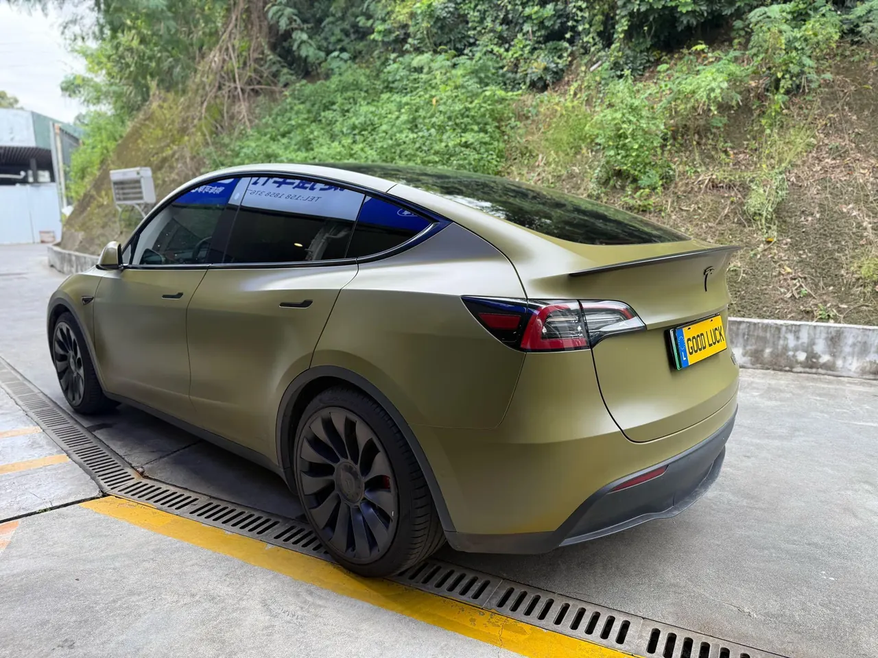 Tesla 2023 Model Y high-performance all-wheel drive version automatic transmission 6