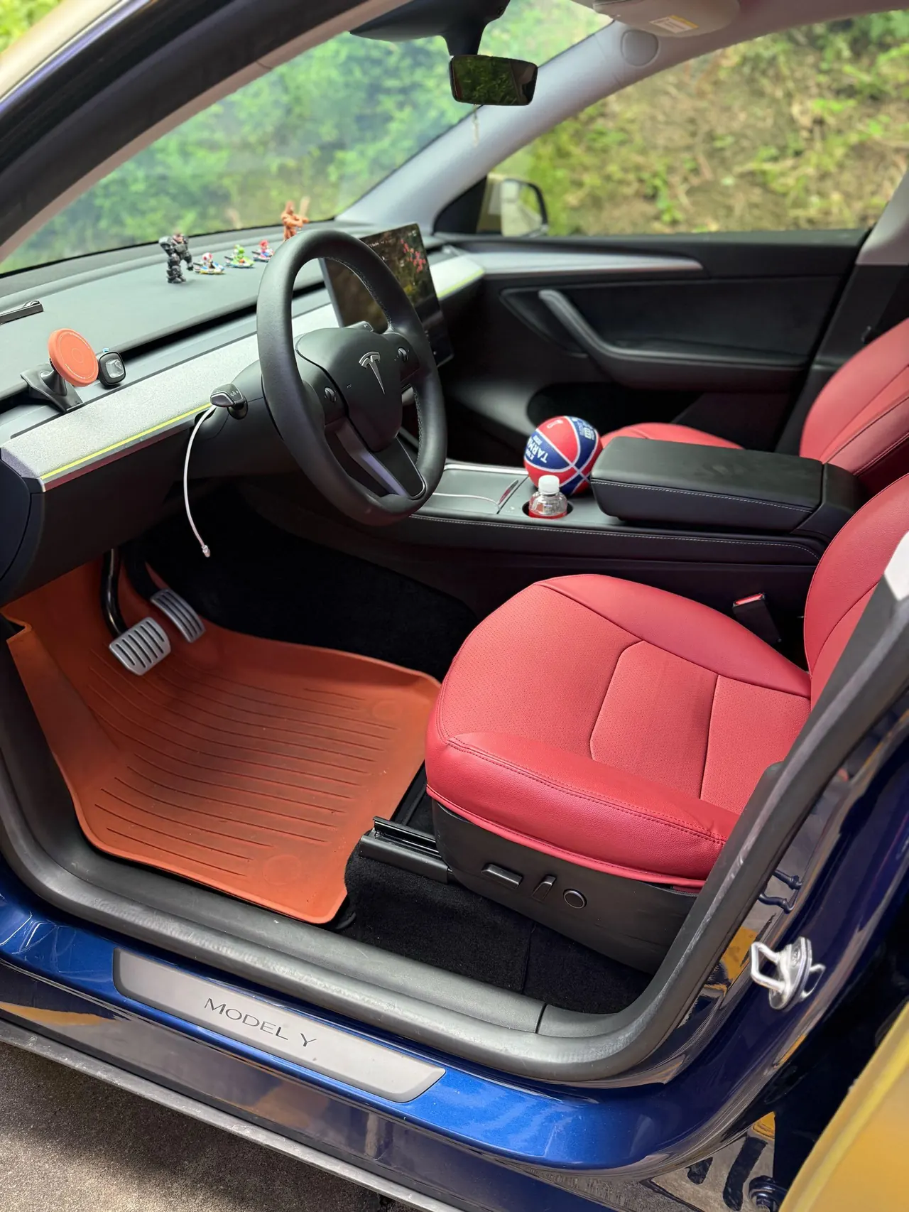 Tesla 2023 Model Y high-performance all-wheel drive version automatic transmission 9