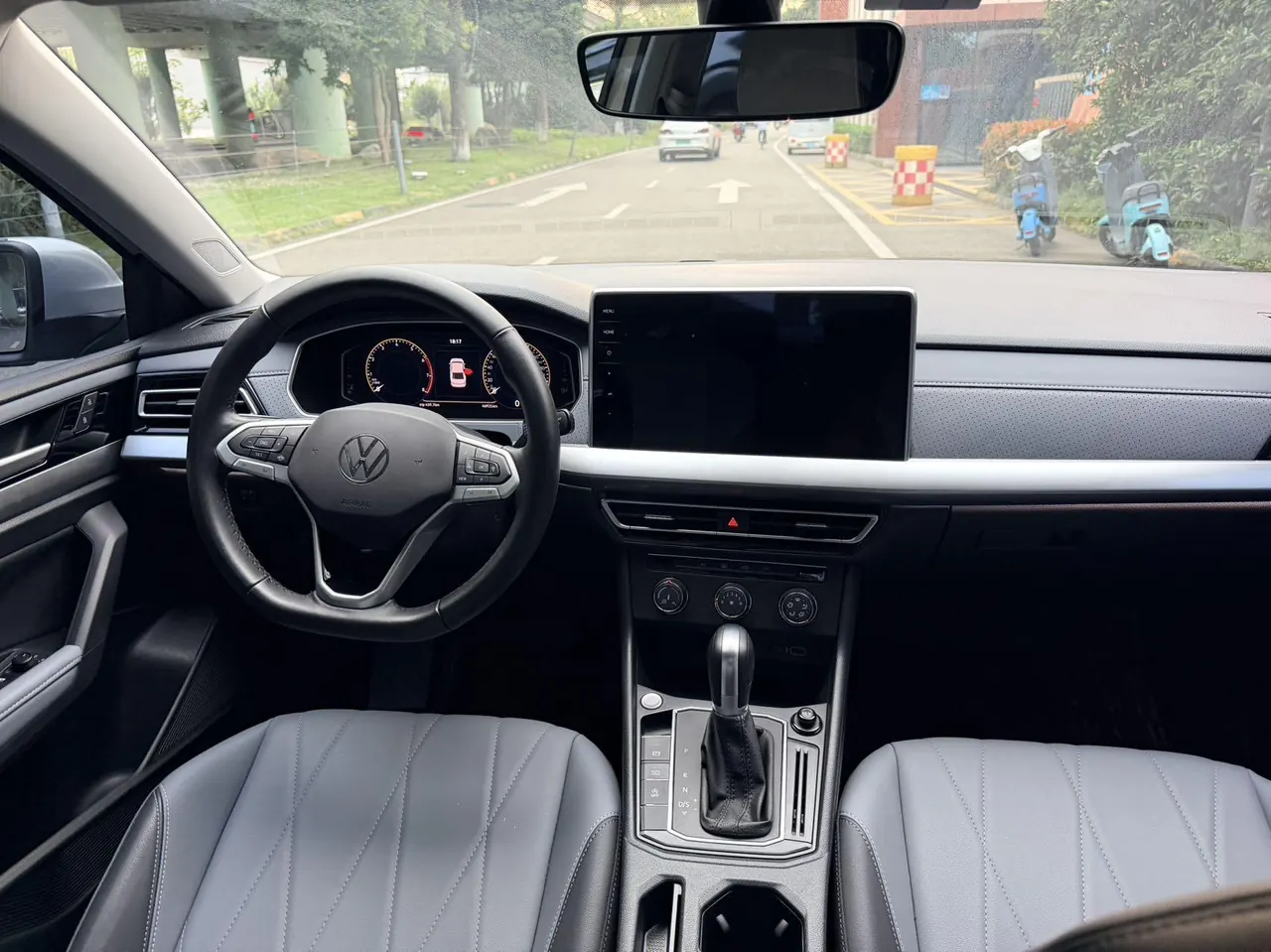 Volkswagen 2023 LaVida 1.5 5 Million Edition Automatic 7