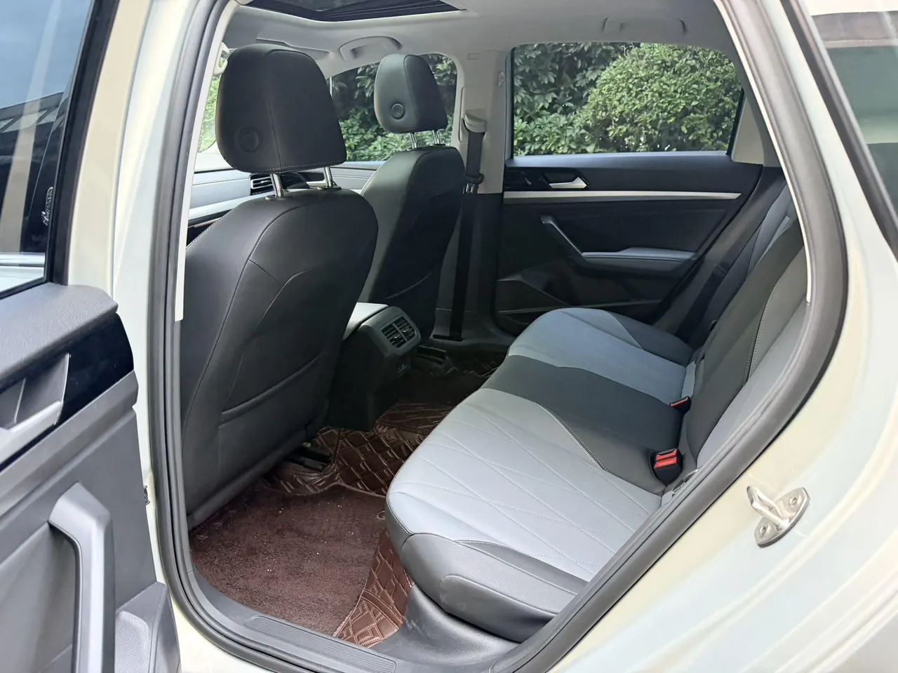 Volkswagen 2023 LaVida 1.5 5 Million Edition Automatic 9