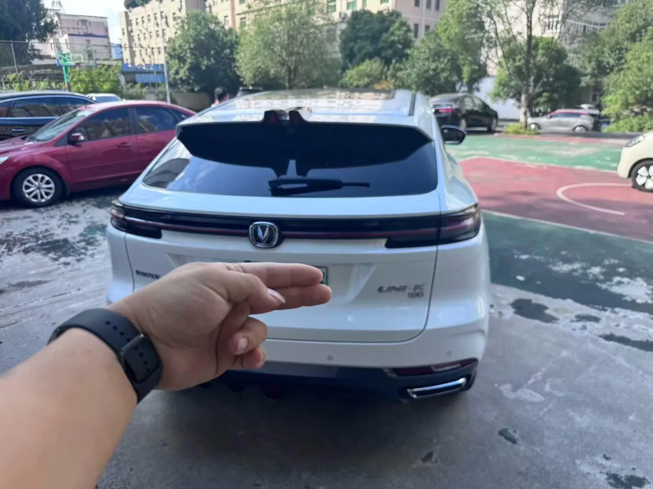 ChangAn 2022 UNI-K iDD 1.5T Blue Whale iDD Honorable Automatic Gear 6
