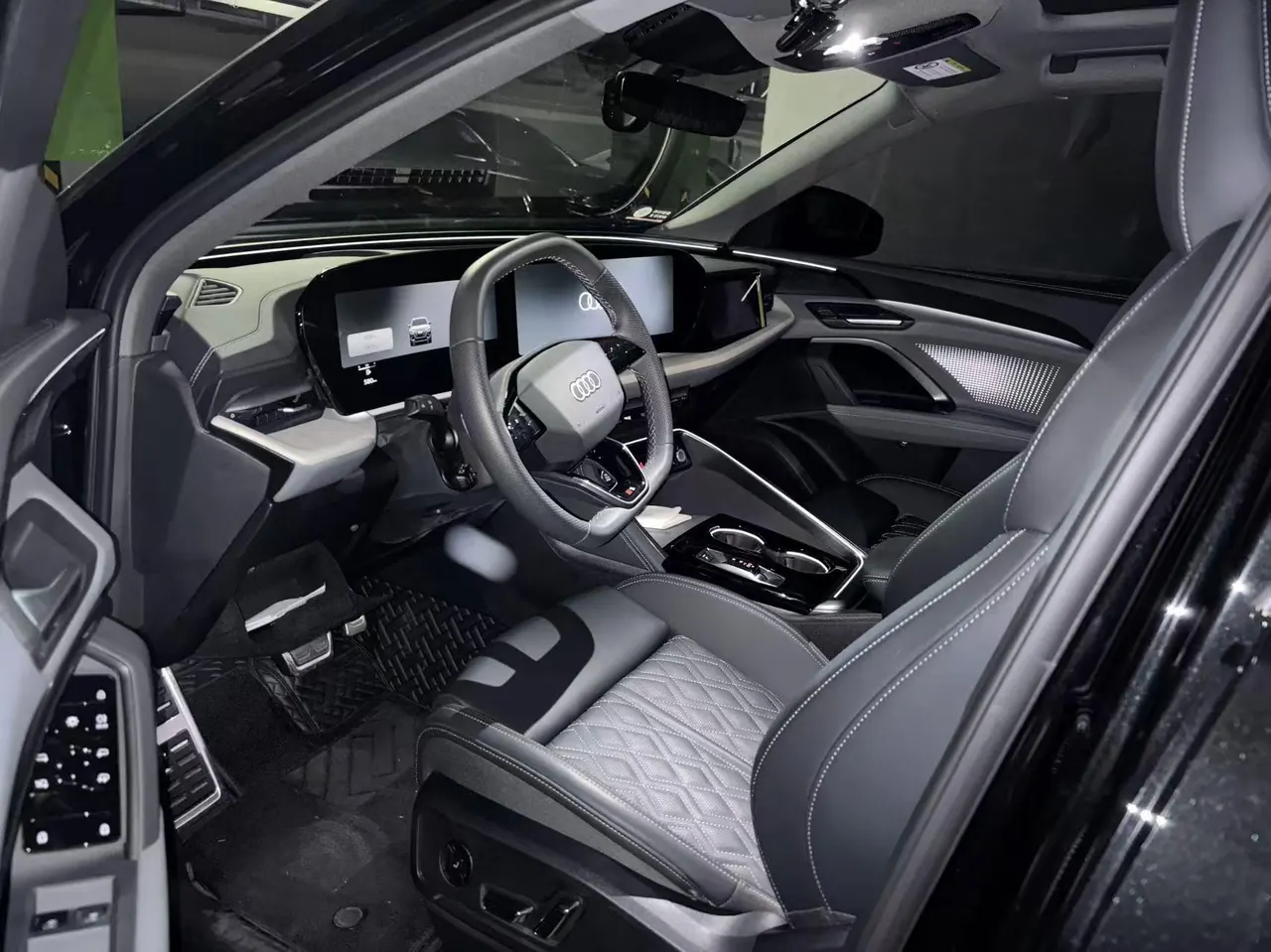 Audi 2026 Q5L 20 T 10 million users exclusive version of automatic gear 3