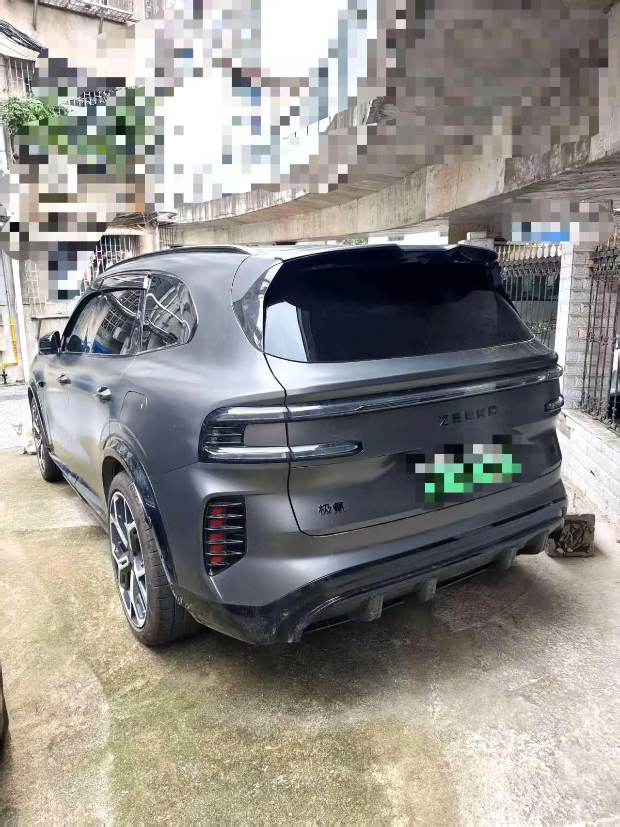 Zeekr 2026 Zeekr 8X 2.0T obsidian 70kWh automatic gear 2