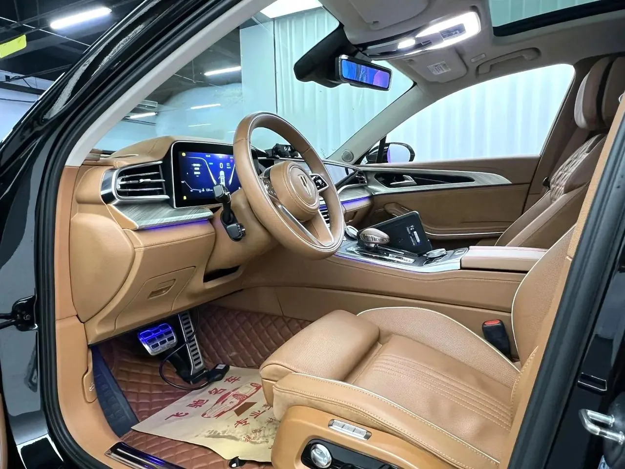 HongQi 2020 H9 48V 2.0T Zhilian Qi Chang Edition Automatic Gear 2
