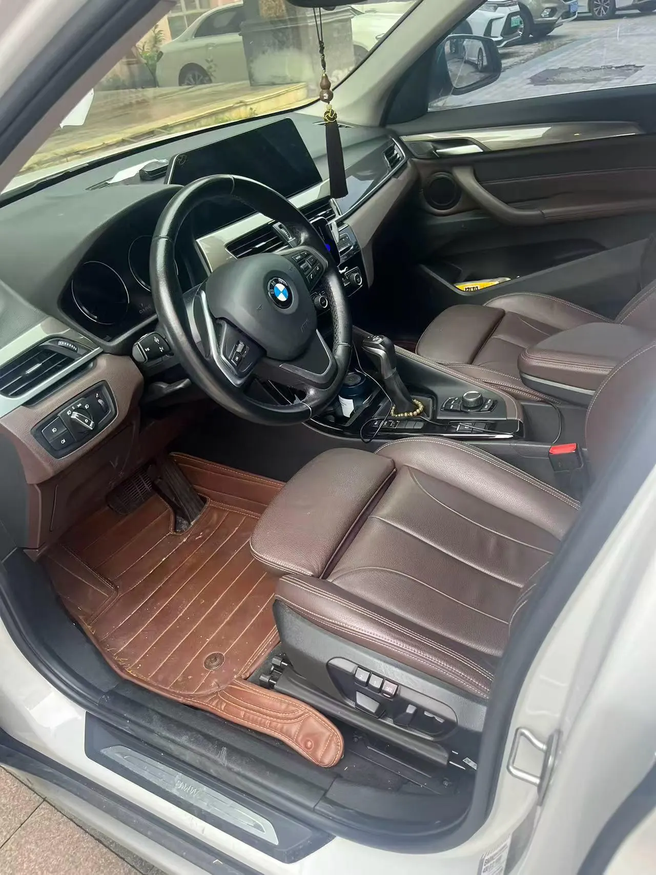 BMW 2020 X1 sDrive20Li 1.5T exclusive automatic gear 2