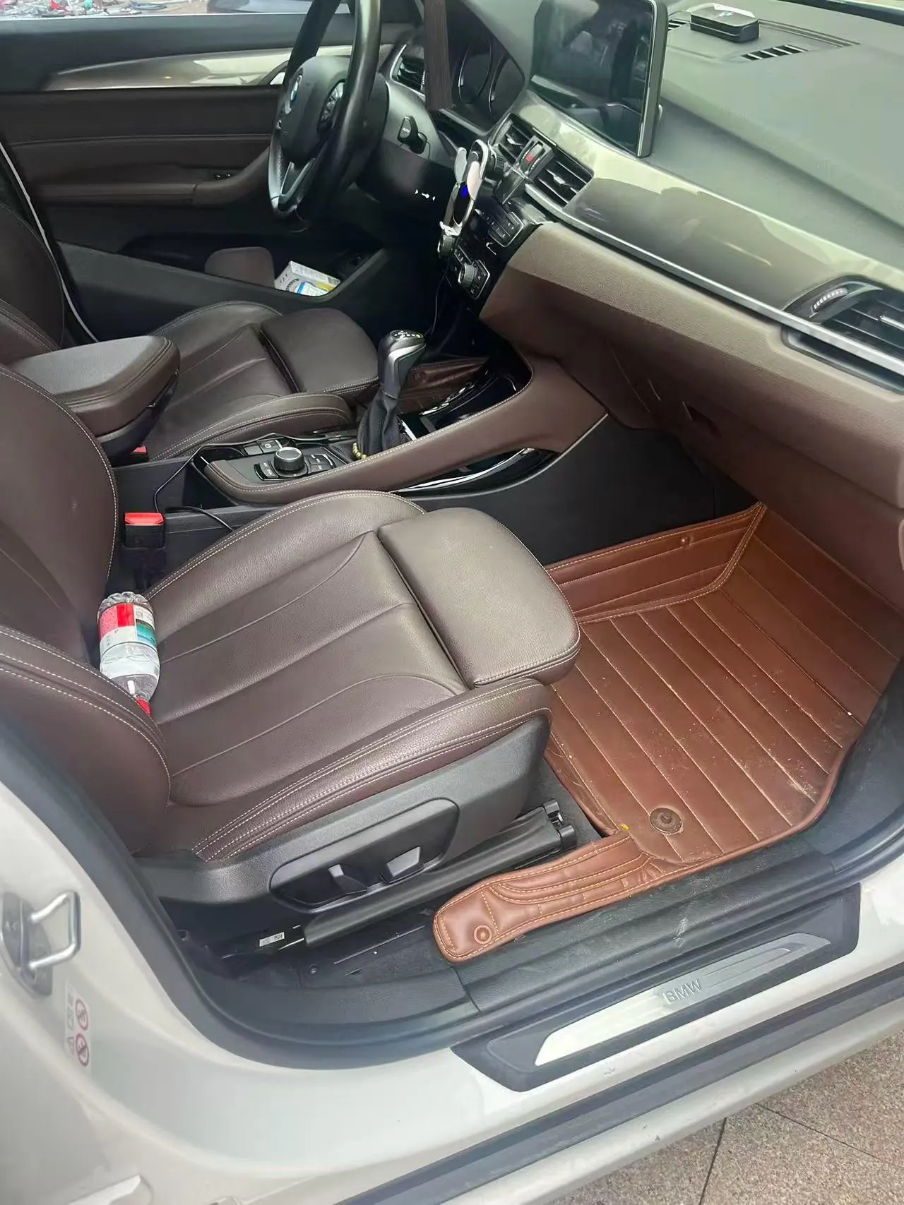 BMW 2020 X1 sDrive20Li 1.5T exclusive automatic gear 5